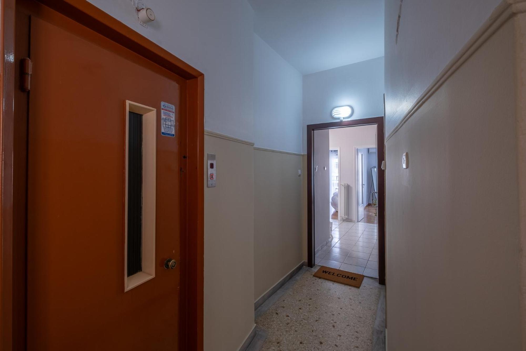 Lovely And Modern 3Bd Apartment Close To Ampelokipoi Metro Атина Екстериор снимка