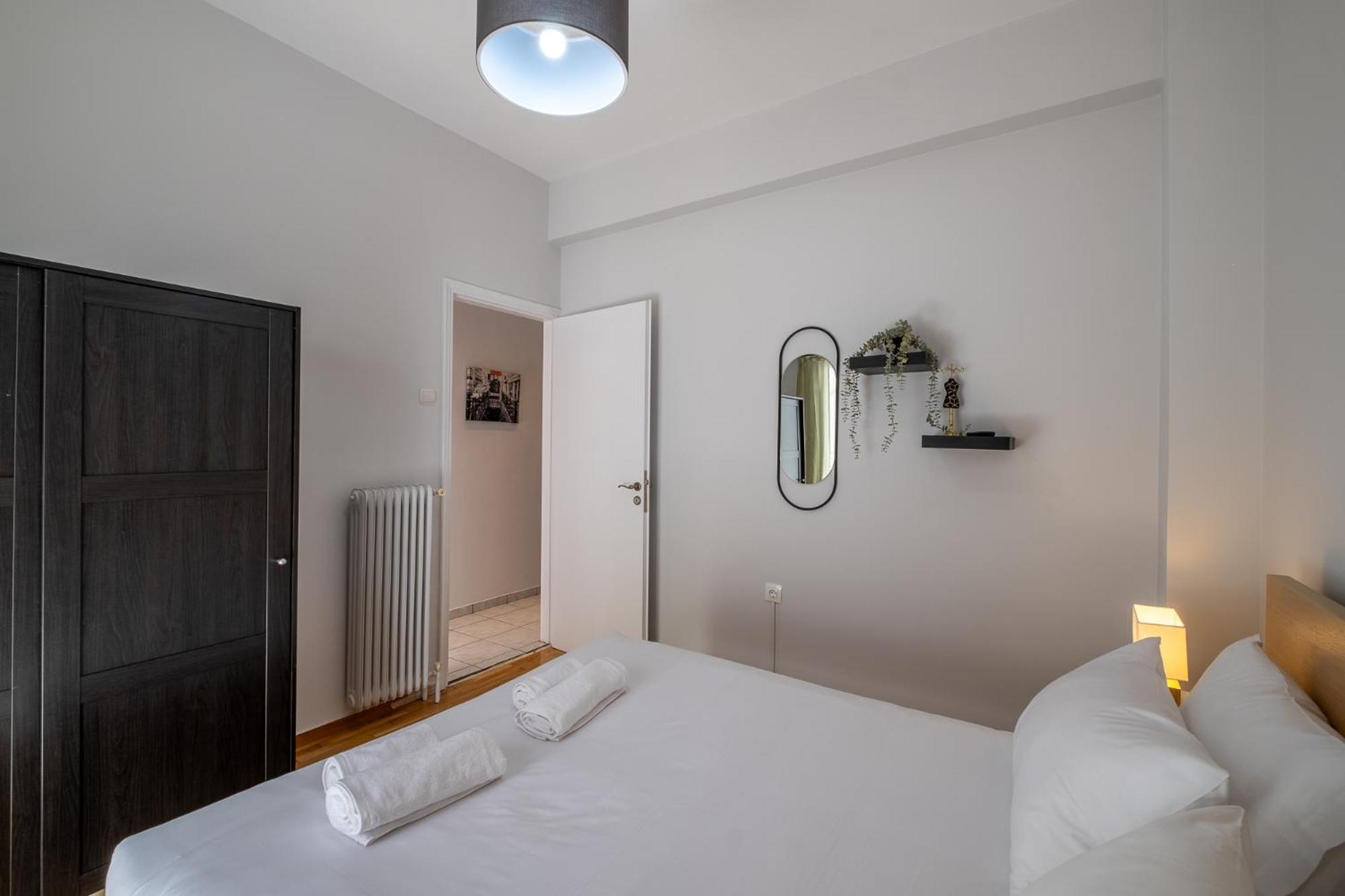 Lovely And Modern 3Bd Apartment Close To Ampelokipoi Metro Атина Екстериор снимка