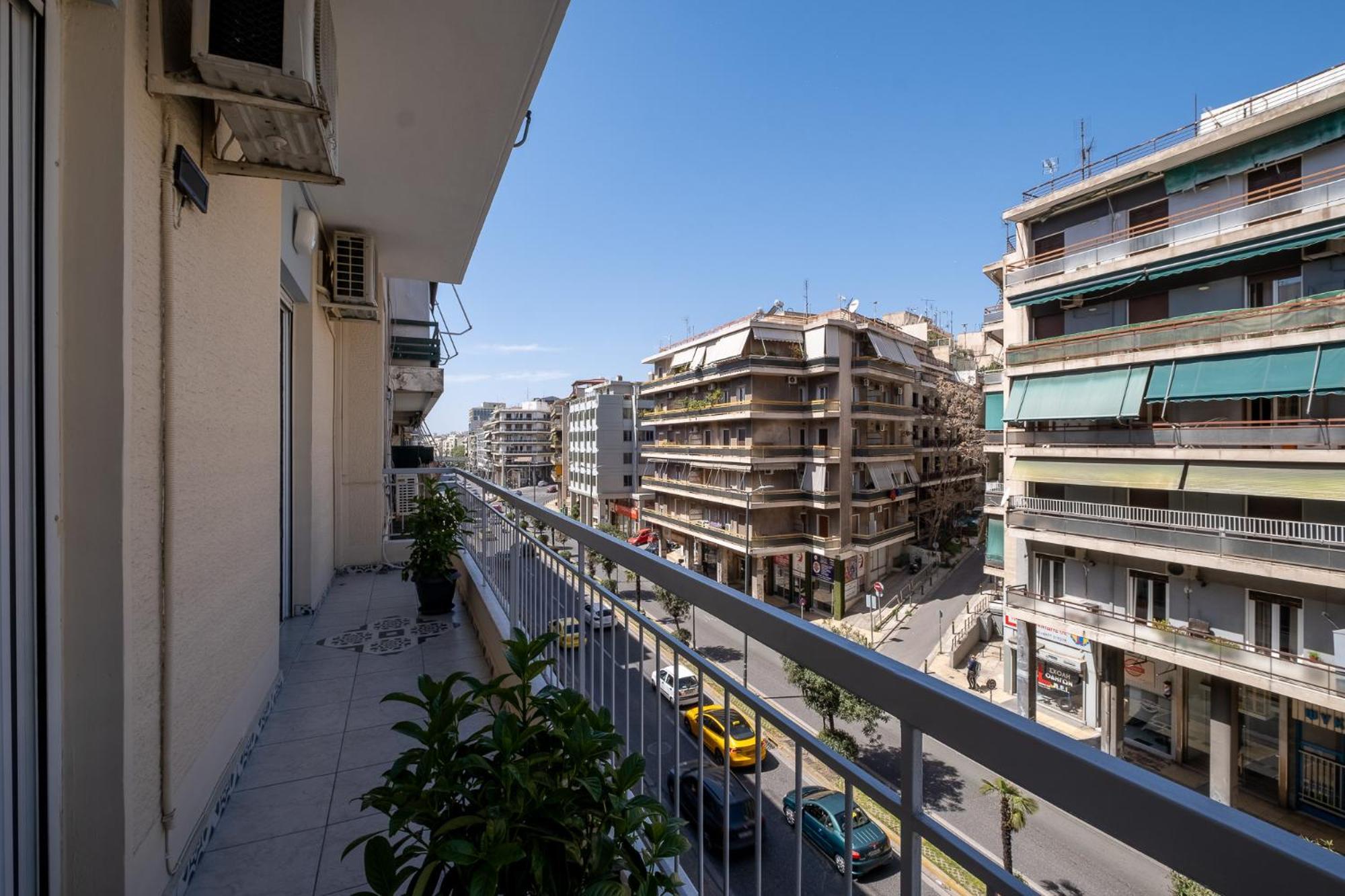 Lovely And Modern 3Bd Apartment Close To Ampelokipoi Metro Атина Екстериор снимка