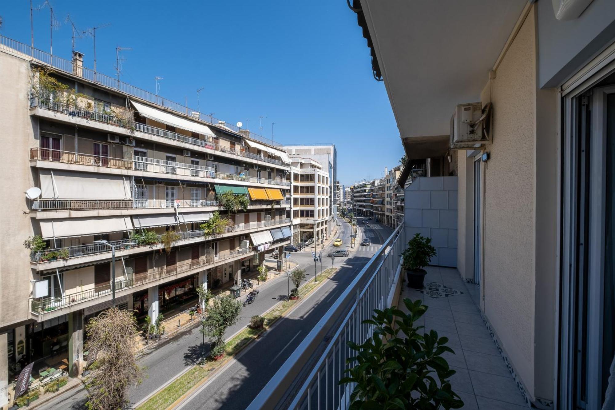Lovely And Modern 3Bd Apartment Close To Ampelokipoi Metro Атина Екстериор снимка