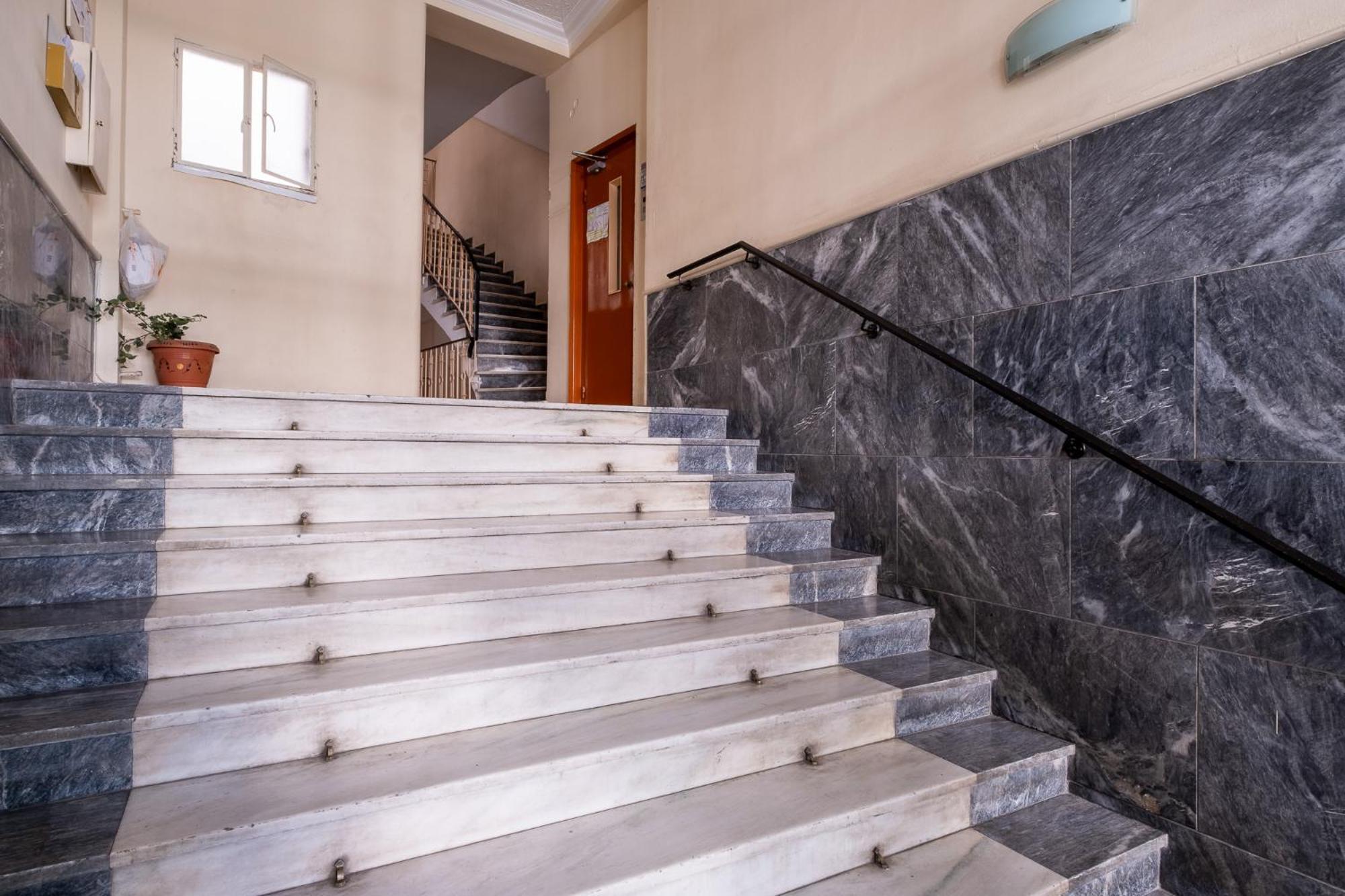 Lovely And Modern 3Bd Apartment Close To Ampelokipoi Metro Атина Екстериор снимка